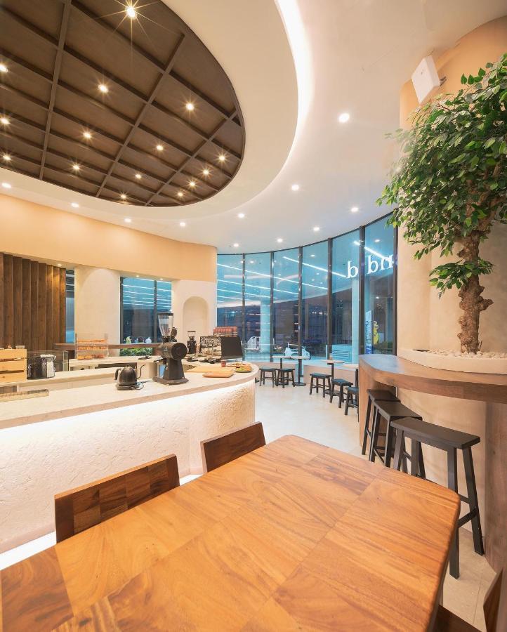 Homey 1 Bedroom Unit At Air Residences Makati City Zewnętrze zdjęcie